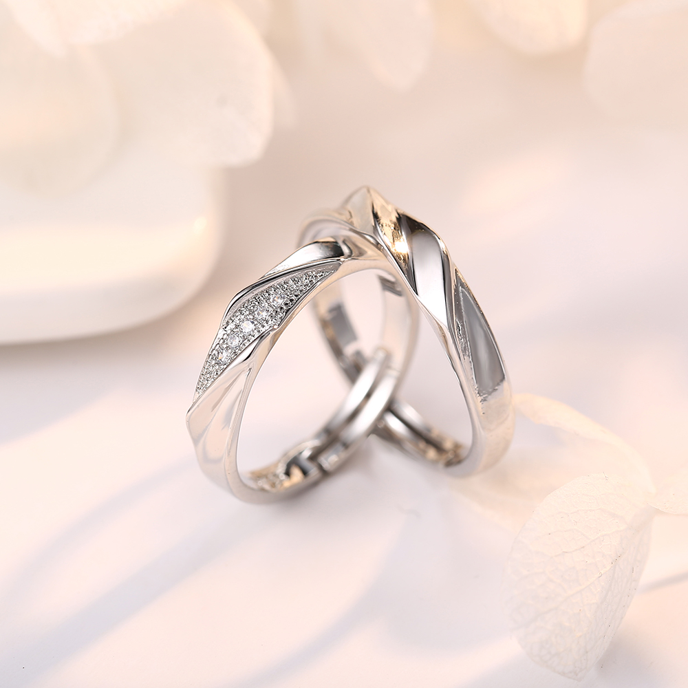 Set 2 Nhẫn Đính Đá Thời Trang Cho Cặp Đôi