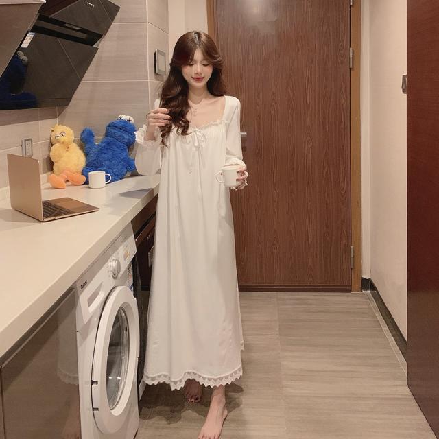 Đầm Ngủ Dài Tay Phối Ren Xinh Xắn Dành Cho Nữ | BigBuy360 - bigbuy360.vn