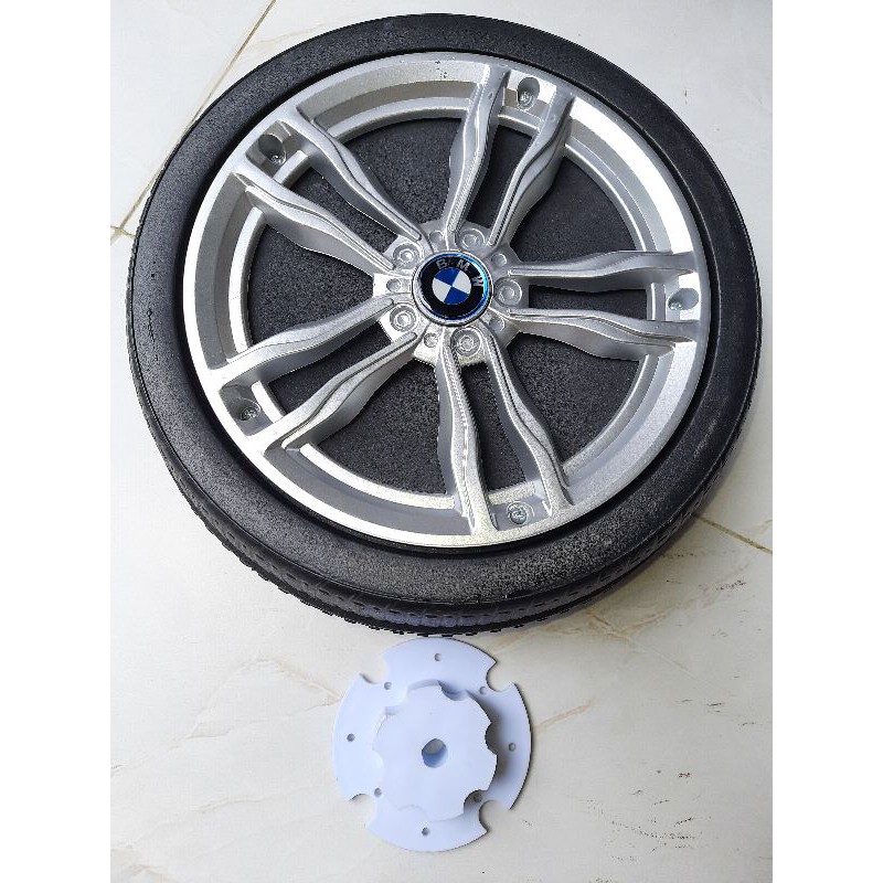 Bánh nhựa BMW 27cmx 10,5cm xe điện trẻ em