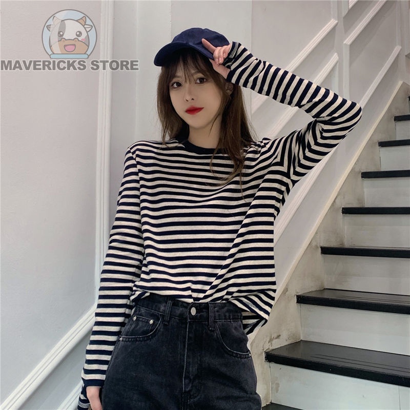 Áo Thun Tay Dài Cổ Tròn Dáng Rộng Họa Tiết Kẻ Sọc Phong Cách Hàn Quốc Trẻ Trung Cho Nữ