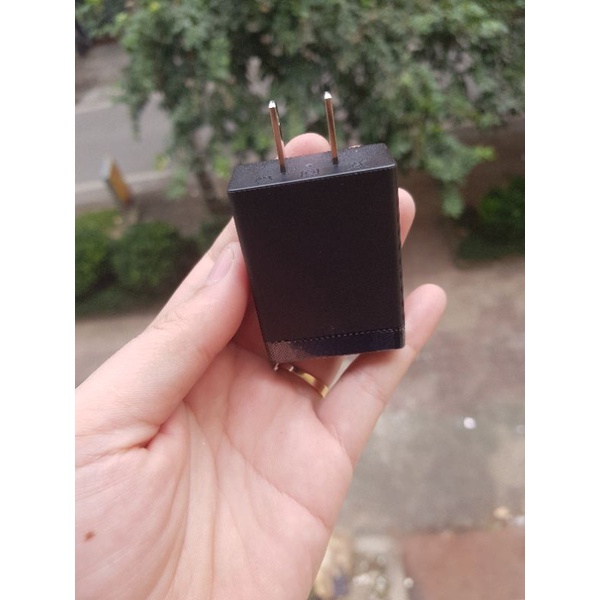 Củ Sạc Sony 5V-1,5A zin theo máy Xperia  Z/Z1/Z2/Z3 Chân dẹt