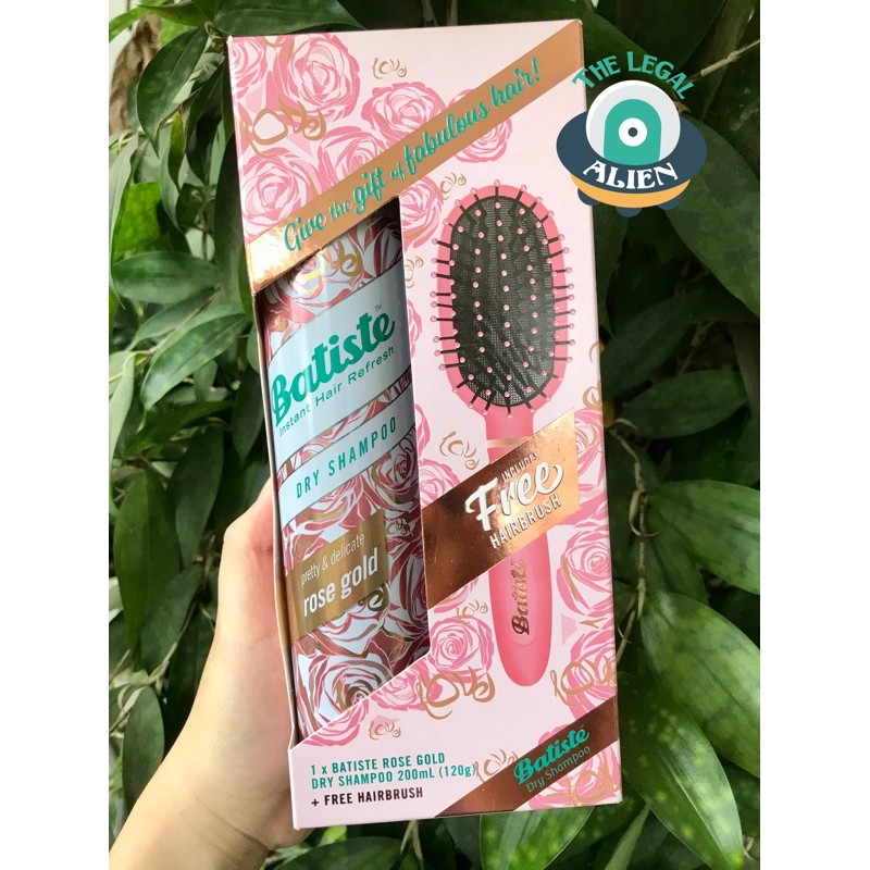 Dầu gội khô Batiste Dry Shampoo tặng lược