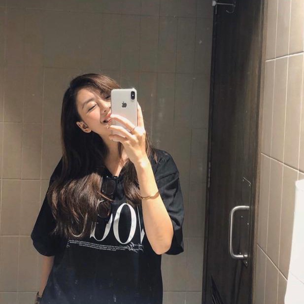 ÁO THUN TRẮNG ĐEN VOGUE UNISEX