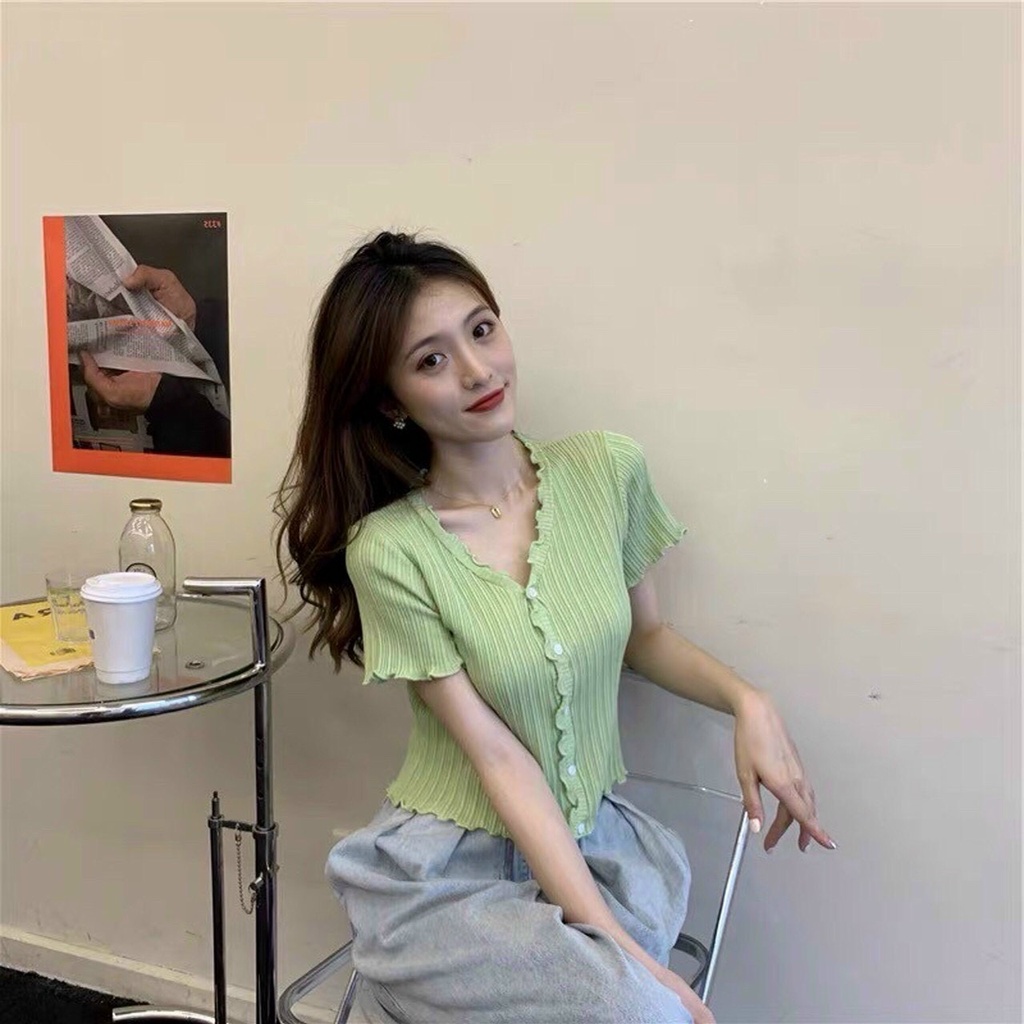 Áo Croptop Dệt Kim Tay Ngắn Thiết Kế Cổ Chữ V Quyến Rũ Chapi CP08 | BigBuy360 - bigbuy360.vn