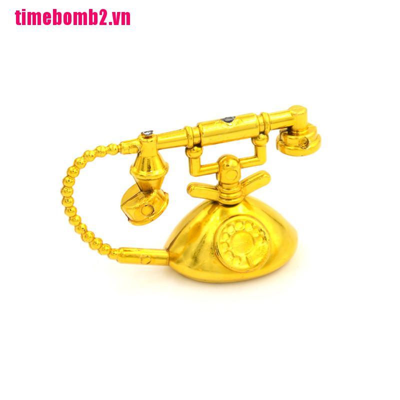 Bộ 2 điện thoại mini phong cách cổ điển cỡ 5cm trang trí nhà búp bê