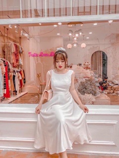 ĐẦM TRẮNG NƠ LƯNG