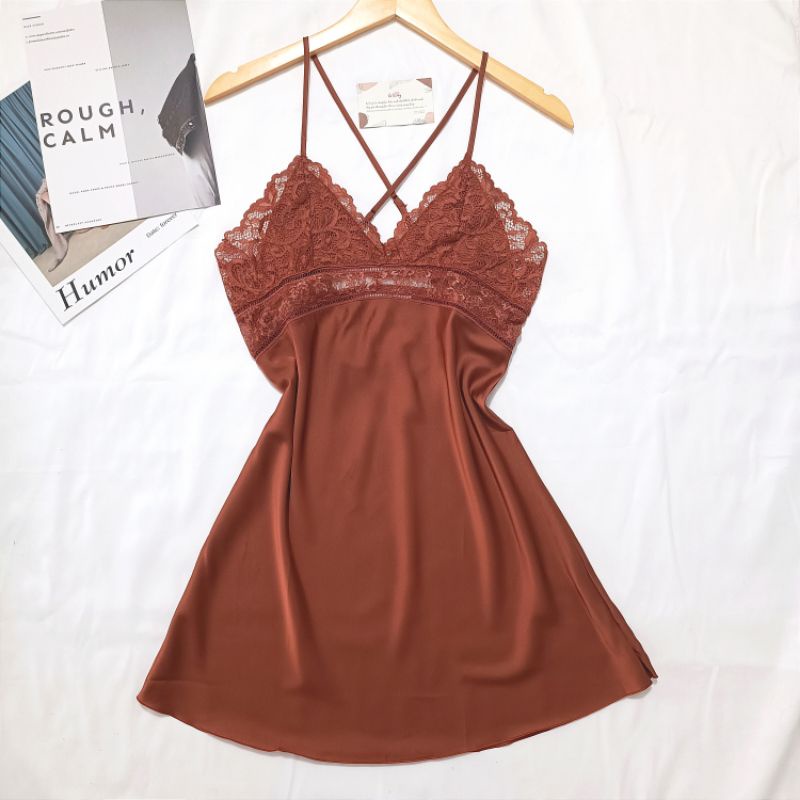 Đầm ngủ lụa sexy chiết eo Váy ngủ gợi cảm 2 dây hở lưng M22