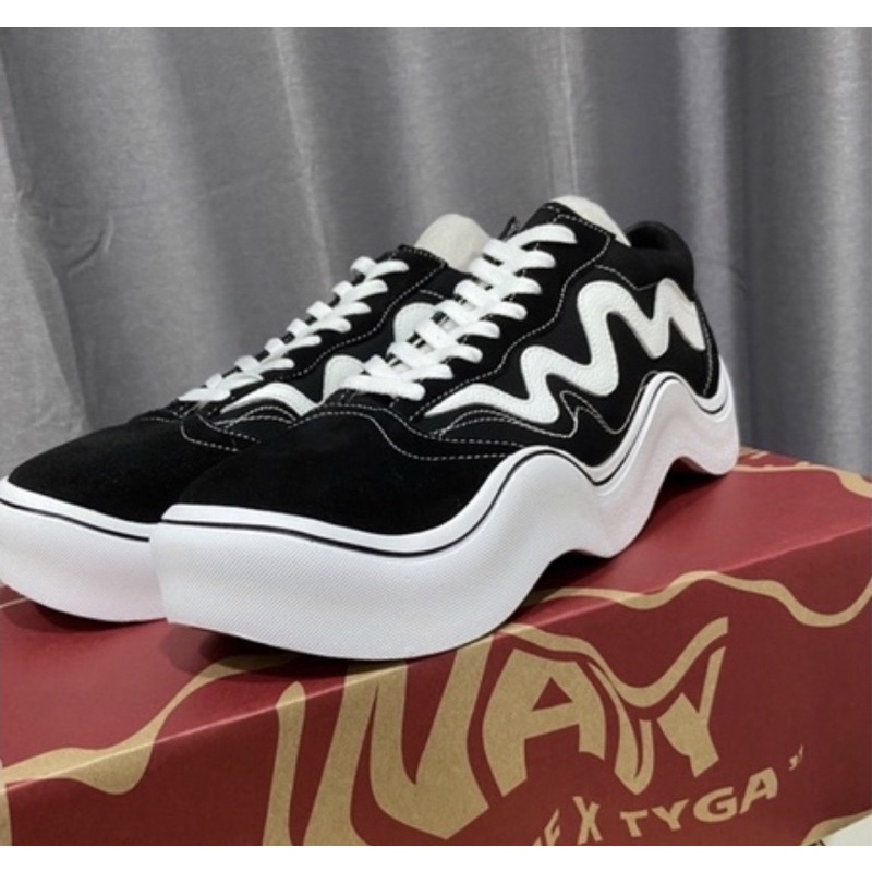 GIÀY VAN.S TYGA WAVY BABY OLD BLACK WHITE LAI AU