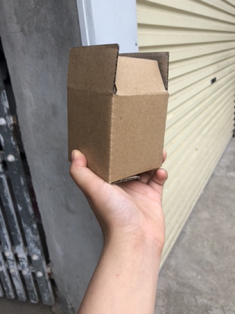 8x8x8 hộp carton đóng hàng giá rẻ(giá 800 đồng)