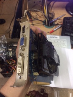 Card đồ hoạ Asus GT420 2G D3