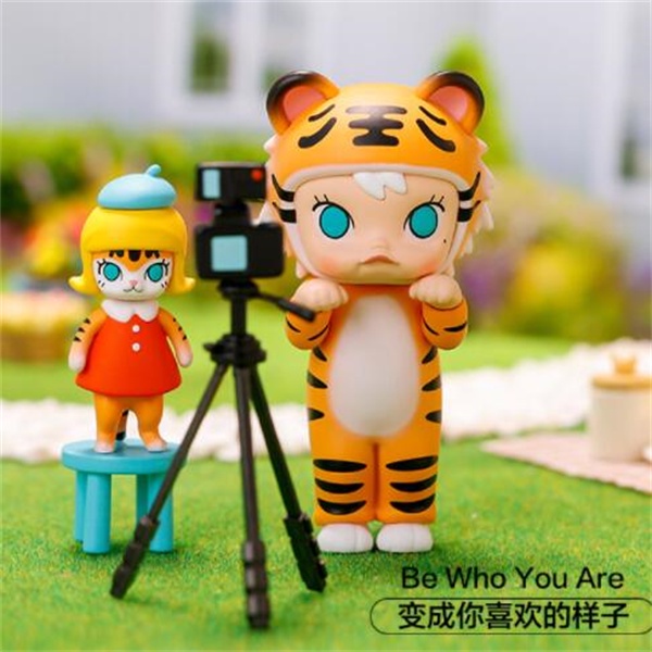 ★Hgtoys★Phấn Trang Điểm POPMART A Boring Day With Molly