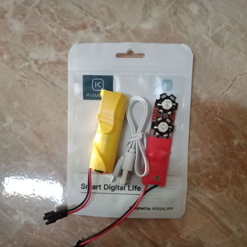 ĐÈN DIỀU 2 BÓNG, có cảm biến, sáng xanh đỏ