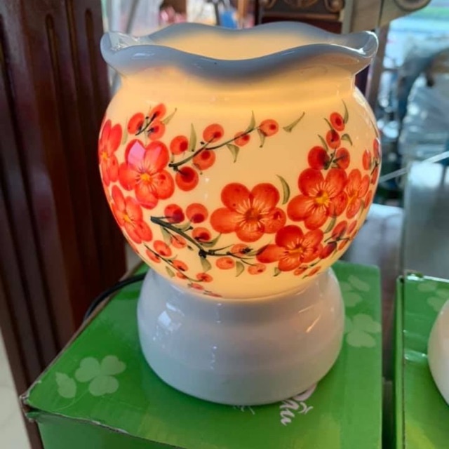 Đèn xông tinh dầu bát tràng