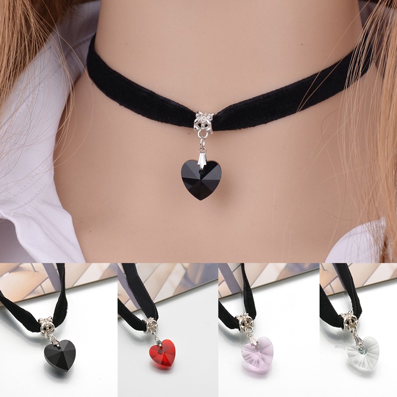 Vòng cổ choker vải ren mặt trái tim đính từ pha lê
