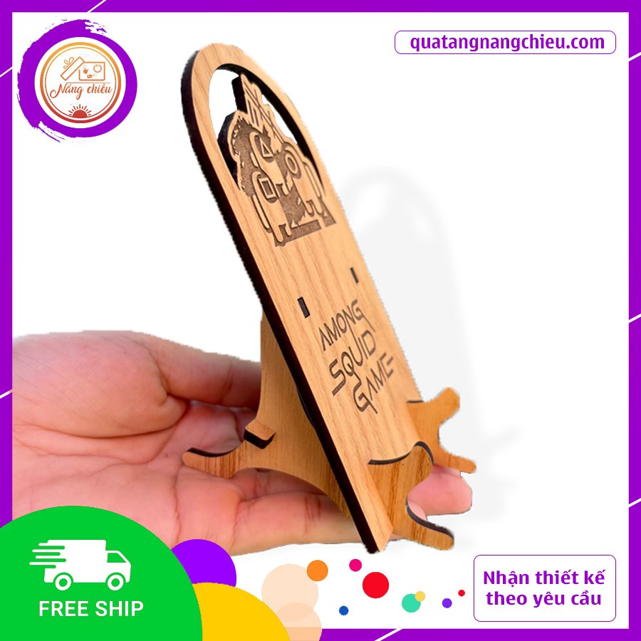 Giá đỡ điện thoại mẫu Sqiud Game Trò Chơi Con Mực bằng Gỗ cực HOT - Decor bàn làm việc thông minh