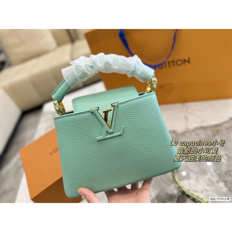 Túi đeo chéo cao cấp logo thương hiệu Louis Vuitton LV Capucines da thật