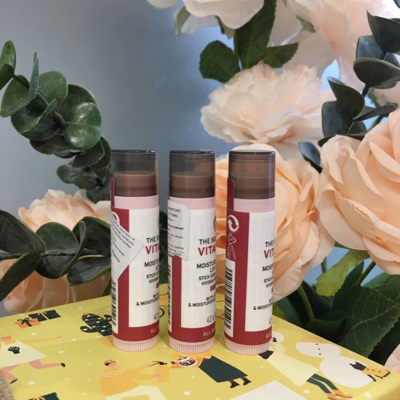 Dưỡng môi chống nắng vitamin e The Body Shop