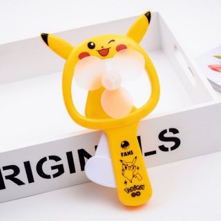 Quạt bóp tay Pikachu cho bé