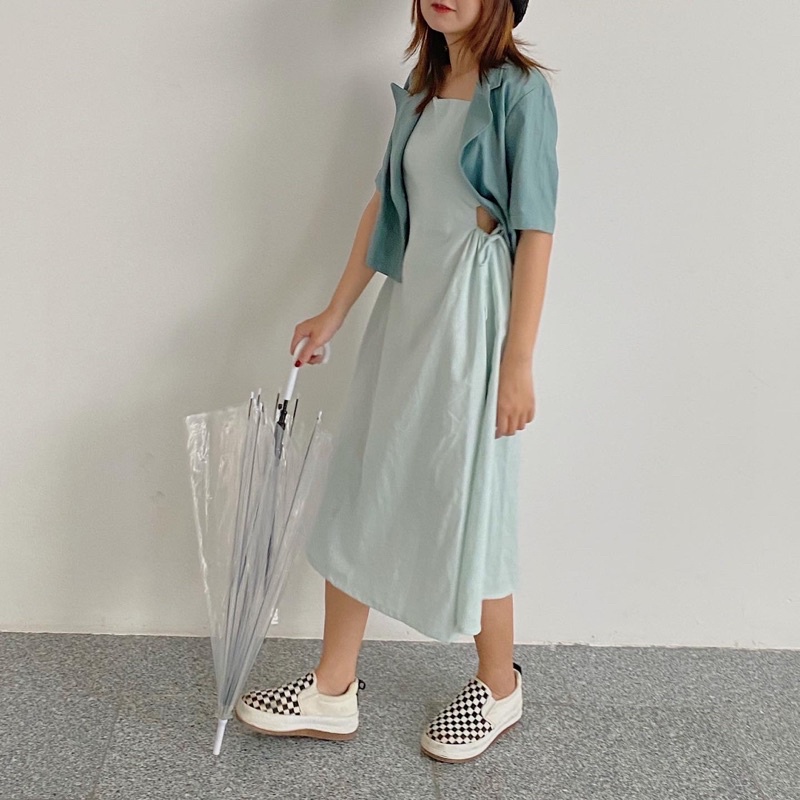 Váy linen khoét eo