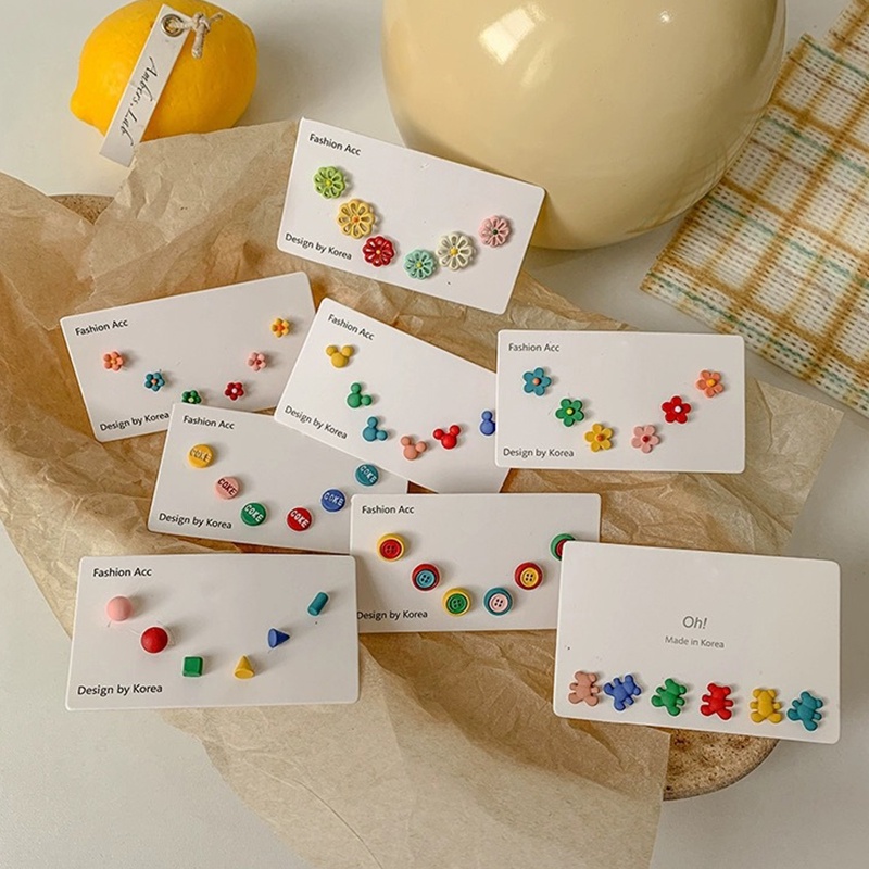 Set 6 Khuyên Tai Hình Hoa Cúc Nhiều Màu Sắc Dễ Thương