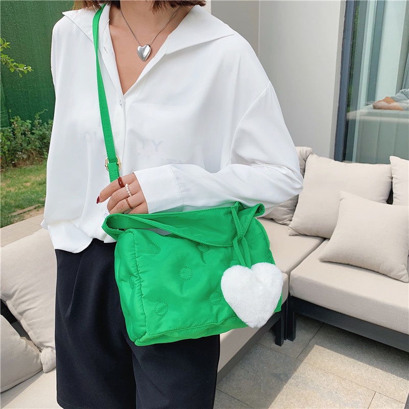 Túi may nổi họa tiết bánh trứng hình vuông dây kéo thời trang cho nữ