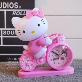 Đồng hồ kitty xe đạp để bàn có báo thức