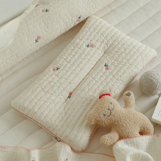 Gối mỏng Chezbebe hút mồ hôi cho bé (cam kết chính hãng)