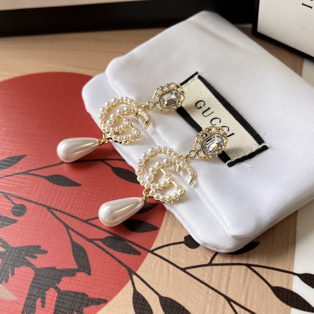 GUCCI Đôi Khuyên Tai Tròn Bằng Thép Titan In Chữ GG Tinh Tế