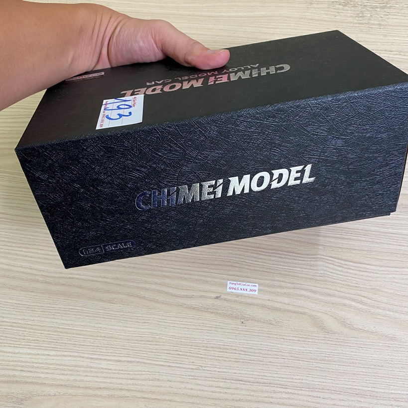 Mô hình xe Mercedes Maybach GLS 600 tỉ lệ 1:24 siêu to bằng hợp kim cực đẹp