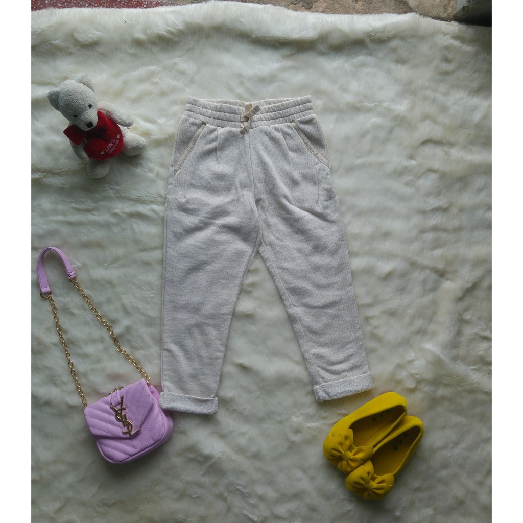 Thanh lý quần bé gái 15-16kg Thanh Oliver's