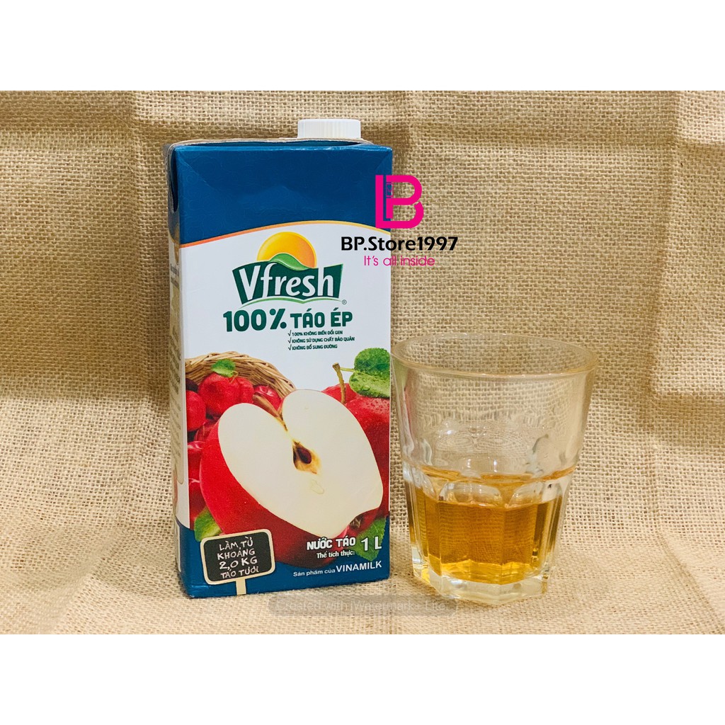 Nước táo ép VFresh Vinamilk nguyên chất 100%, hộp 1 lít, hàng dành riêng trên máy bay