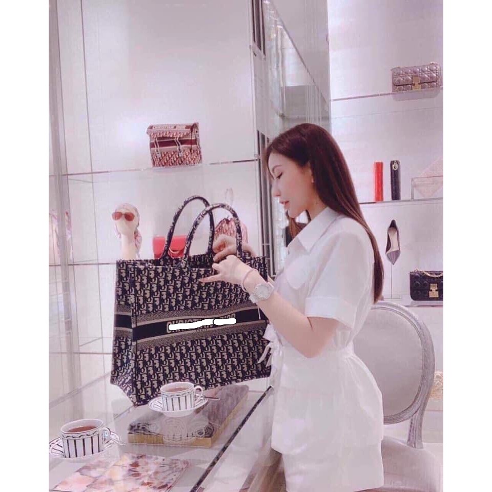 Túi du lịch Tặng kèm khăn Sz 42 bản đẹp