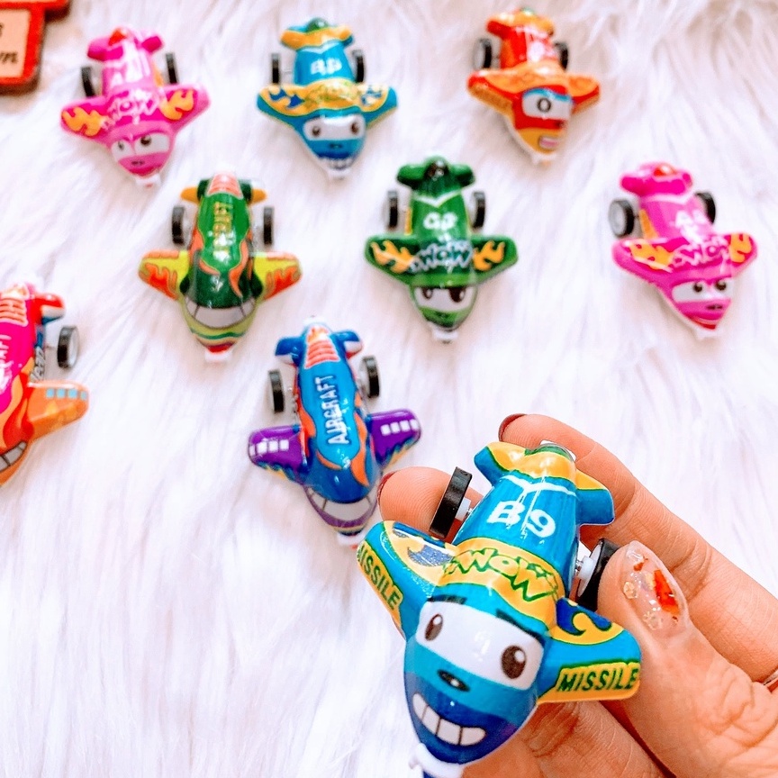 Đồ chơi trẻ em máy bay mini vặn dây cót chạy đà cho bé dùng để làm quà tặng học sinh trong học tập