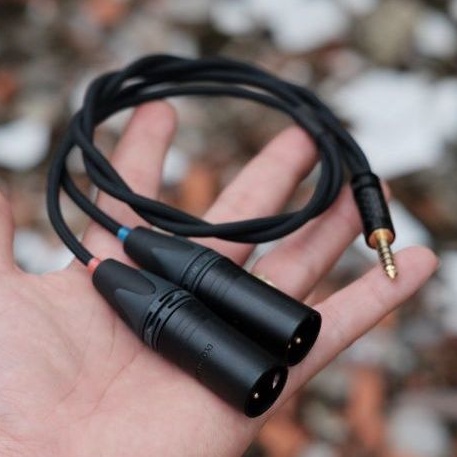 Cáp tín hiệu 4.4mm ra 2 đầu XLR 3PIN.