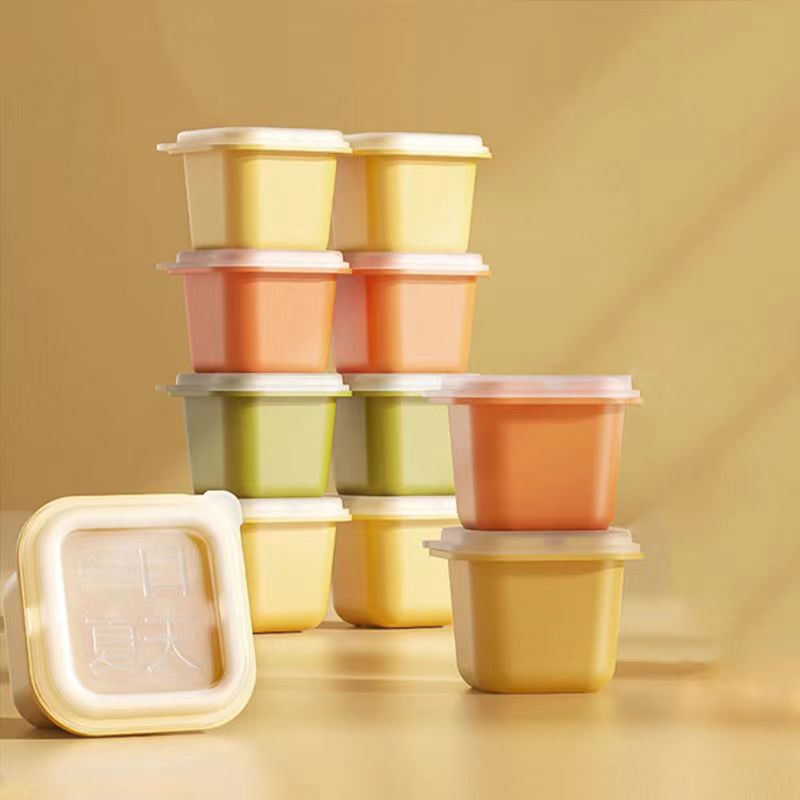 Set 6 Khuôn Làm Đá Viên Hình Vuông Có Nắp Trong Suốt 54*54*46mm