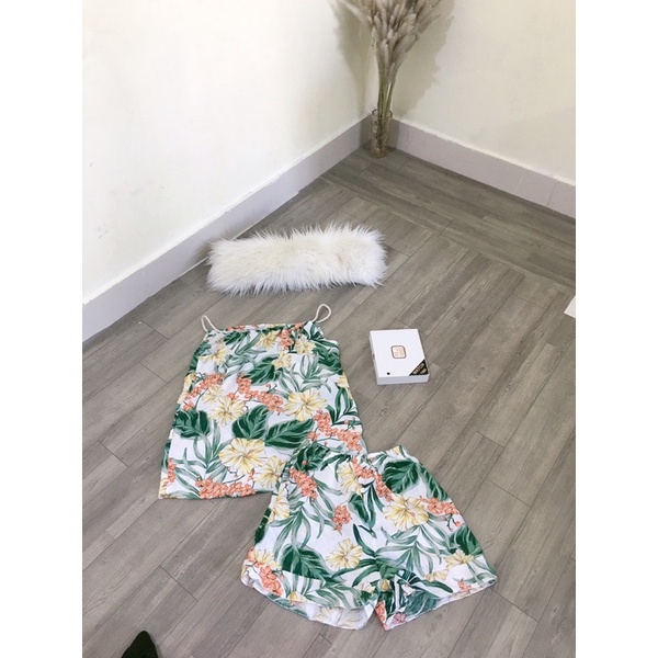 Sét áo 2s hoa lá đi biển mix quần short siêu xinh (kèm ảnh thật )