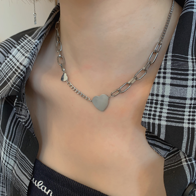 Vòng Cổ Choker Mặt Hình Trái Tim Phong Cách Retro