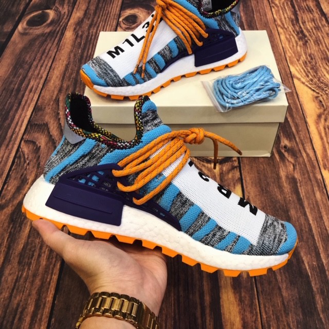GIÀY HUMAN RACE BOOST ÉP CAO CẤP BỀN ÊM THOÁNG