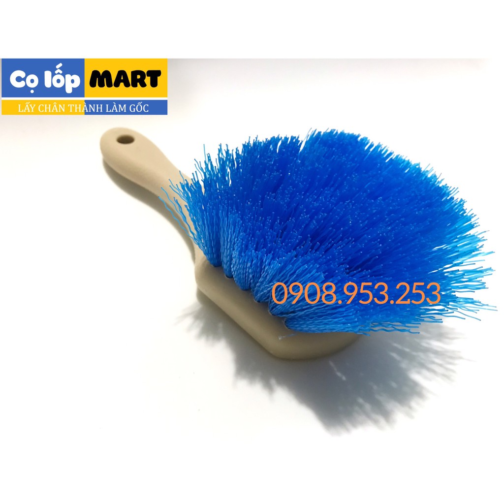 Bàn chải vệ sinh lốp màu xanh dương sợi cứng
