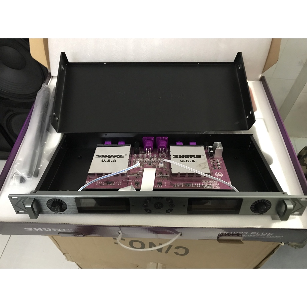 Micro không dây Shure UGX23 Plus 2023