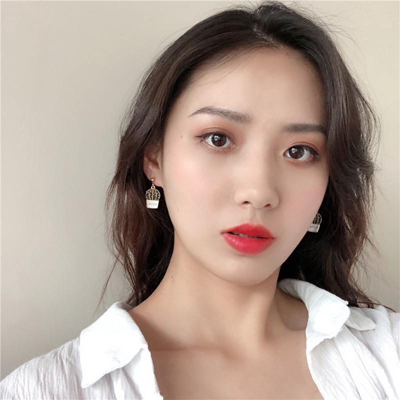 Đôi hoa tai hình xương rồng cá tính độc đáo cho nữ