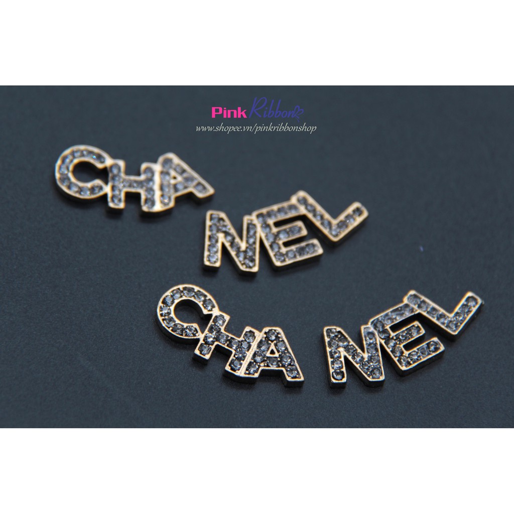 Charm Set chữ CHA và NEL đính đá
