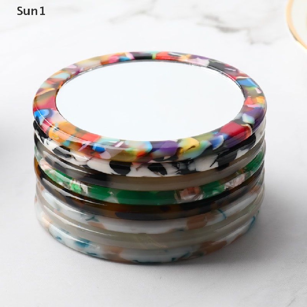 Gương trang điểm mini hình tròn chất liệu axit axetic tiện dụng