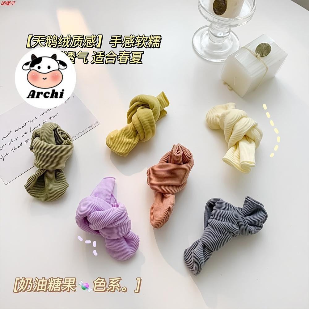 Tất nhún cổ cao chất mỏng thoáng khí sắc màu Retro