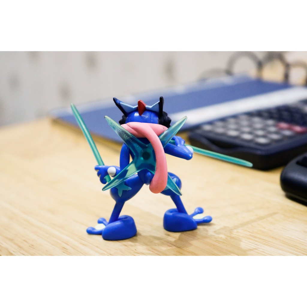 Mô hình pokemon Mega Ash Greninja Takara Tomy