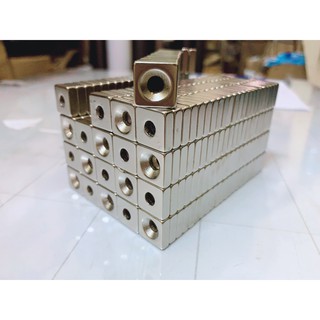 Nam châm vuông có lỗ bắt vít kích thước 15x15x5mm lỗ