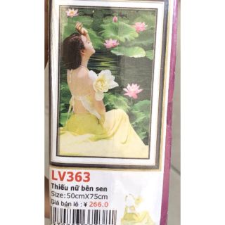 Tranh đính đá Thiếu Nữ Bên Hoa Sen LV363 (50x75) chưa đính