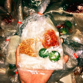 BÁNH TRÁNG MUỐI ỚT TẮC