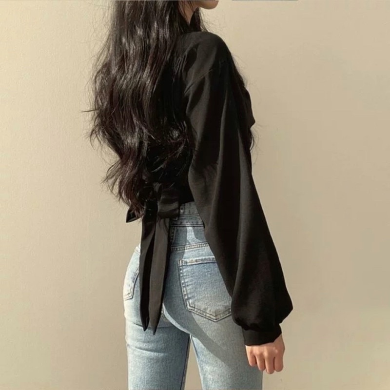 Áo croptop cách điệu, áo sơ mi ngắn xoắn eo cột sau