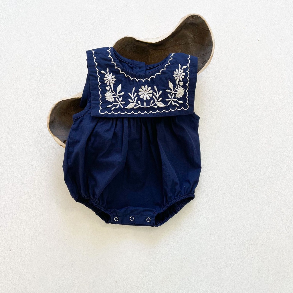 Áo liền quần không tay cổ bẻ thêu hoa dành cho bé gái sơ sinh